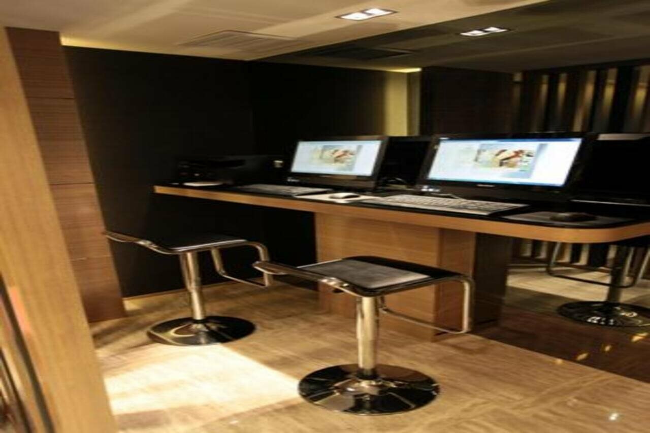 Фото Harbour Hotel