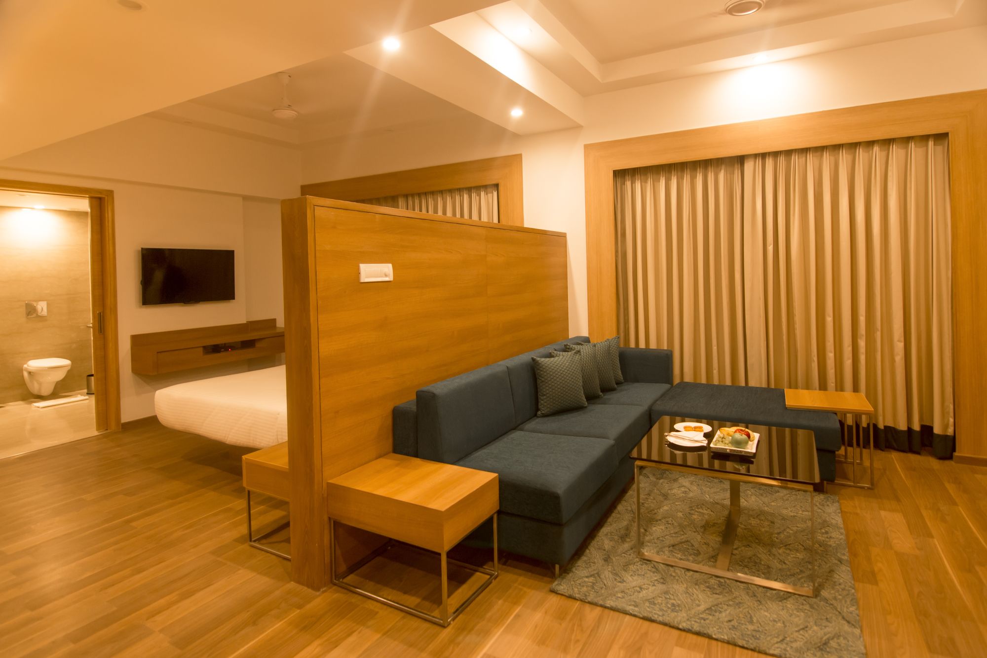 Фото Lemon Tree Hotel, Sector 60, Gurugram