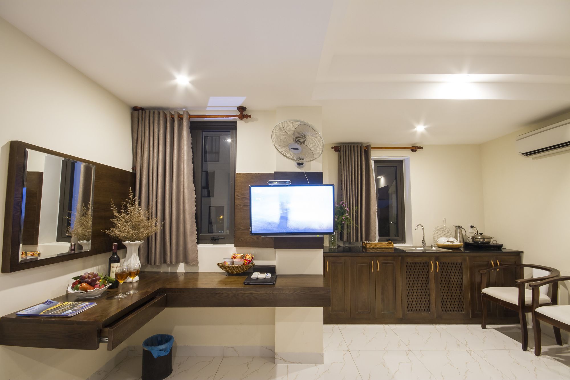 Фото Happy Sky Hotel