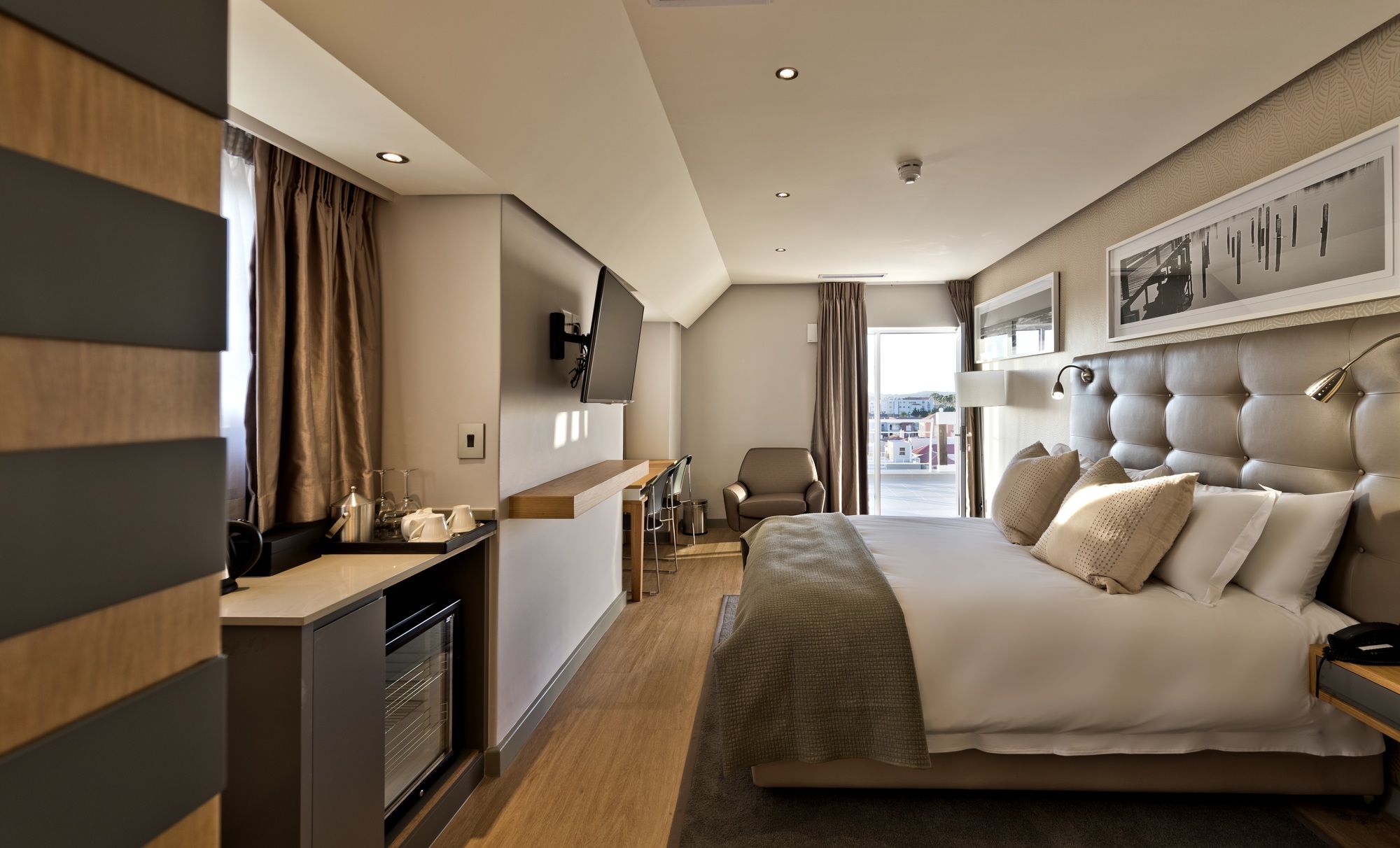 Фото Krystal Beach Hotel