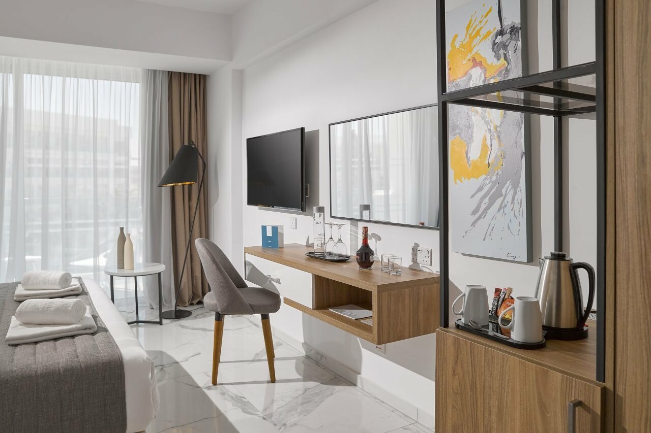 Фото The Blue Ivy Hotel and Suites