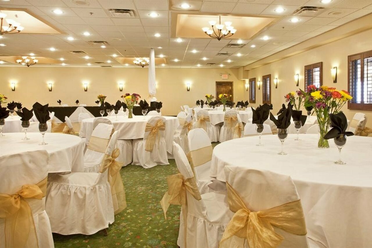 Фото Ramada by Wyndham Tucson