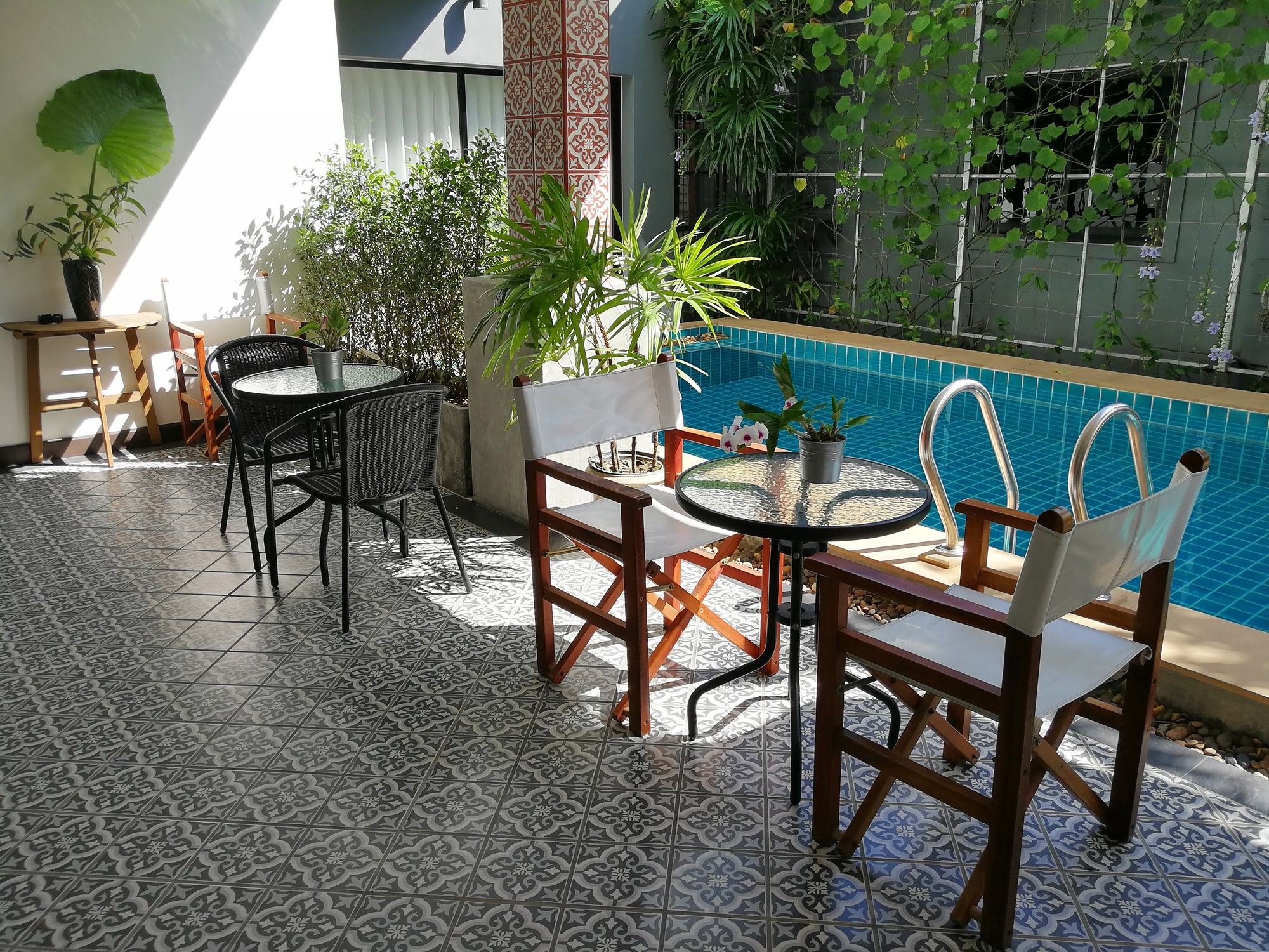 Фото The Umbrella House