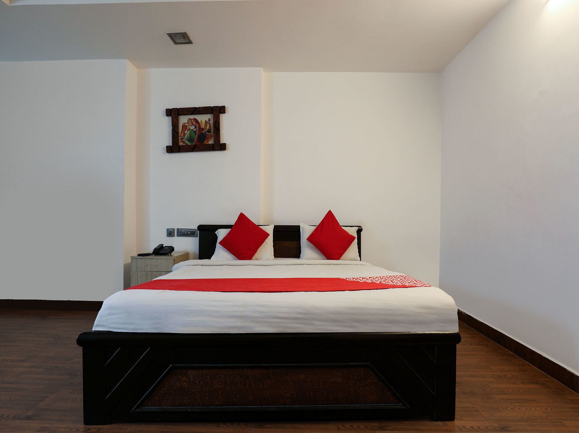 Фото Oyo 986 Hotel Akhand Homes