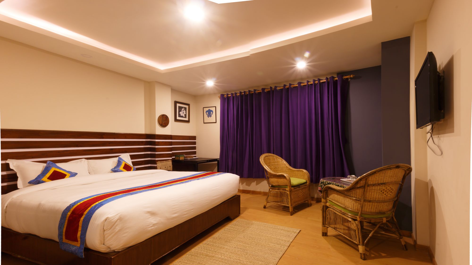 Фото Truly Asia Boutique Hotel