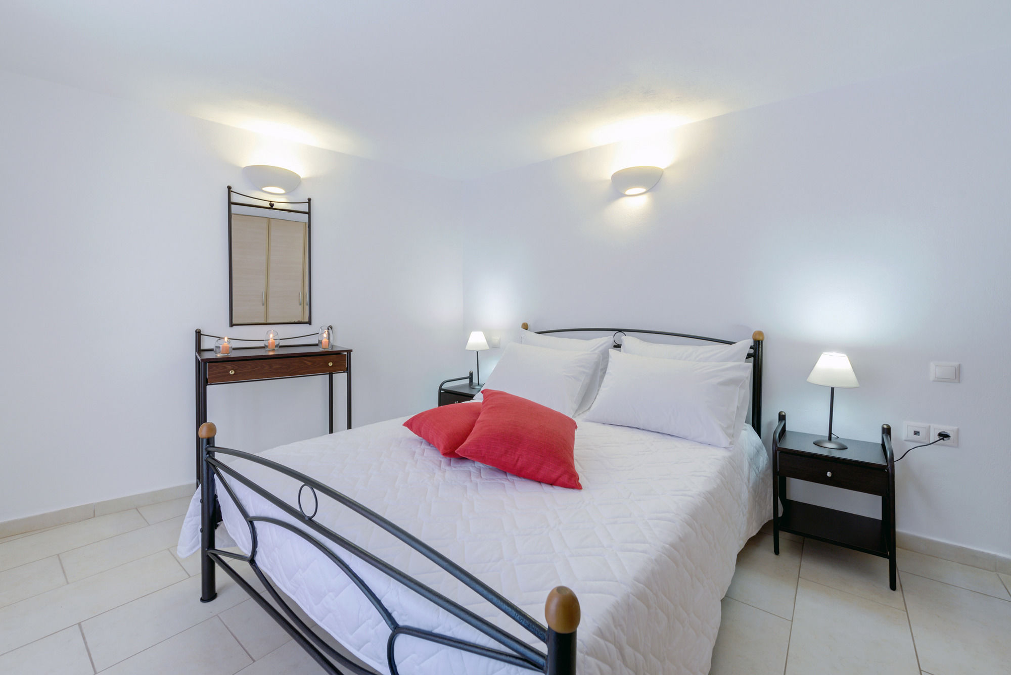 Фото Akrotiri Apartments