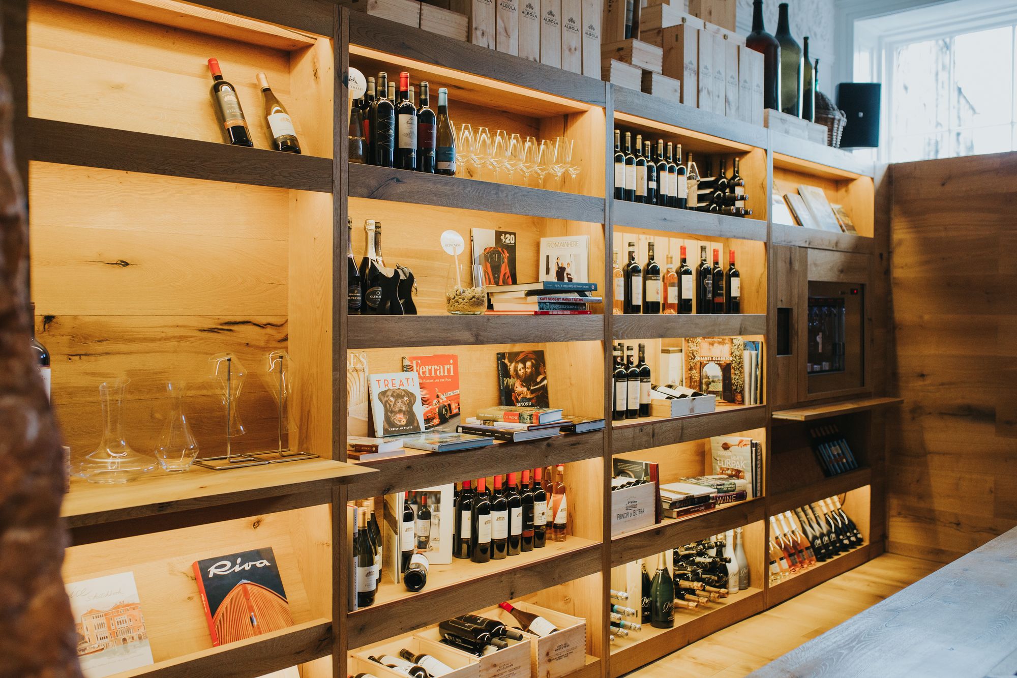 Фото The Wine House 1821