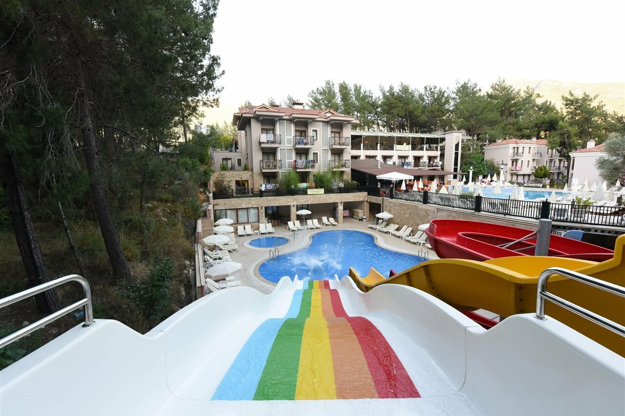 Фото Hotel Pine Valley