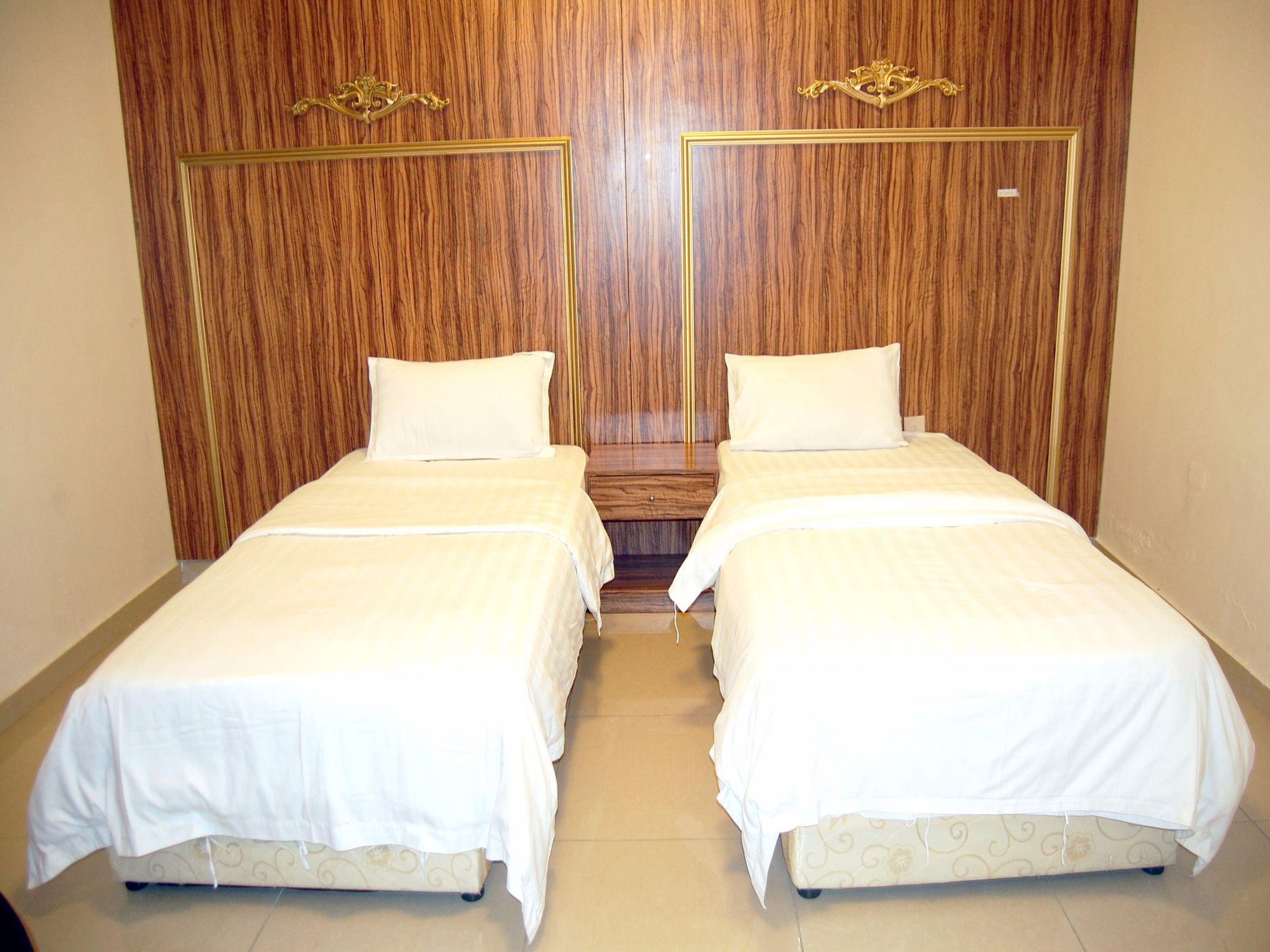 Фото Diouf Al Nabarees Hotel