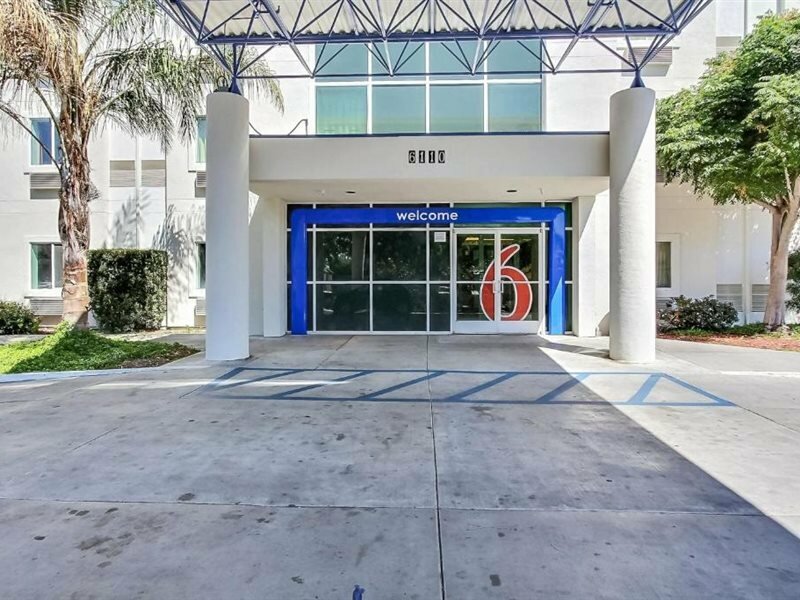 Фото Motel 6 Gilroy, Ca