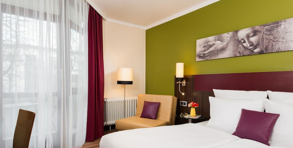 Фото Leonardo Hotel & Residenz München