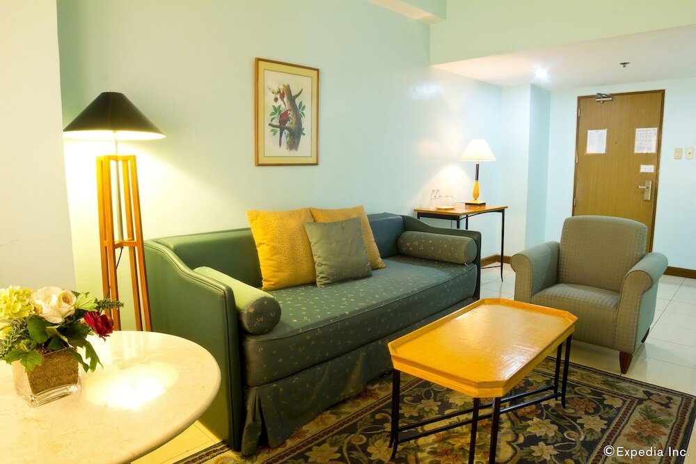 Фото The Pearl Manila Hotel