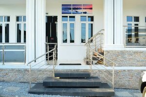 Гостиница The Crib Lifestyle Hotel