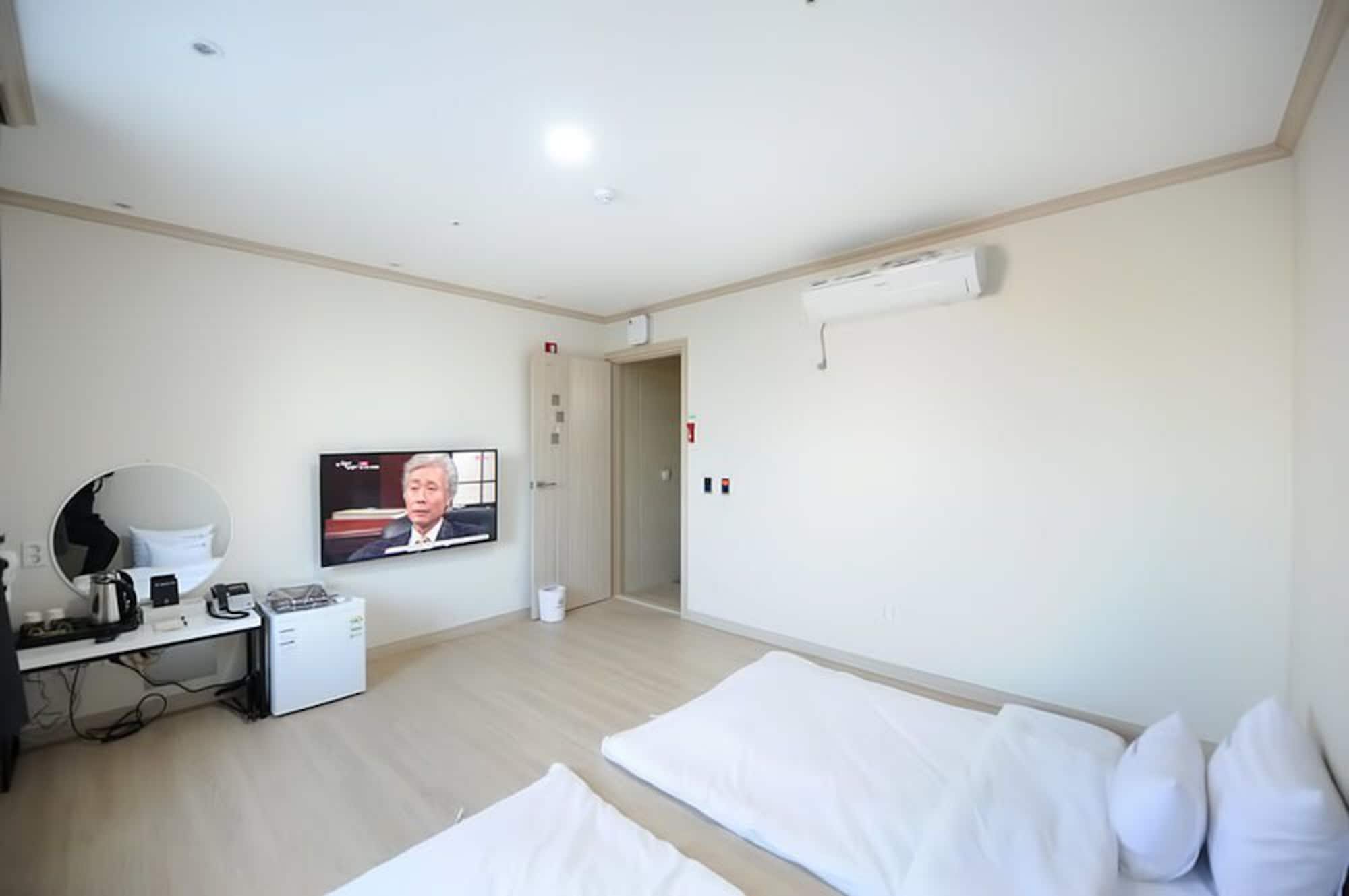 Фото Mj Tour Hostel