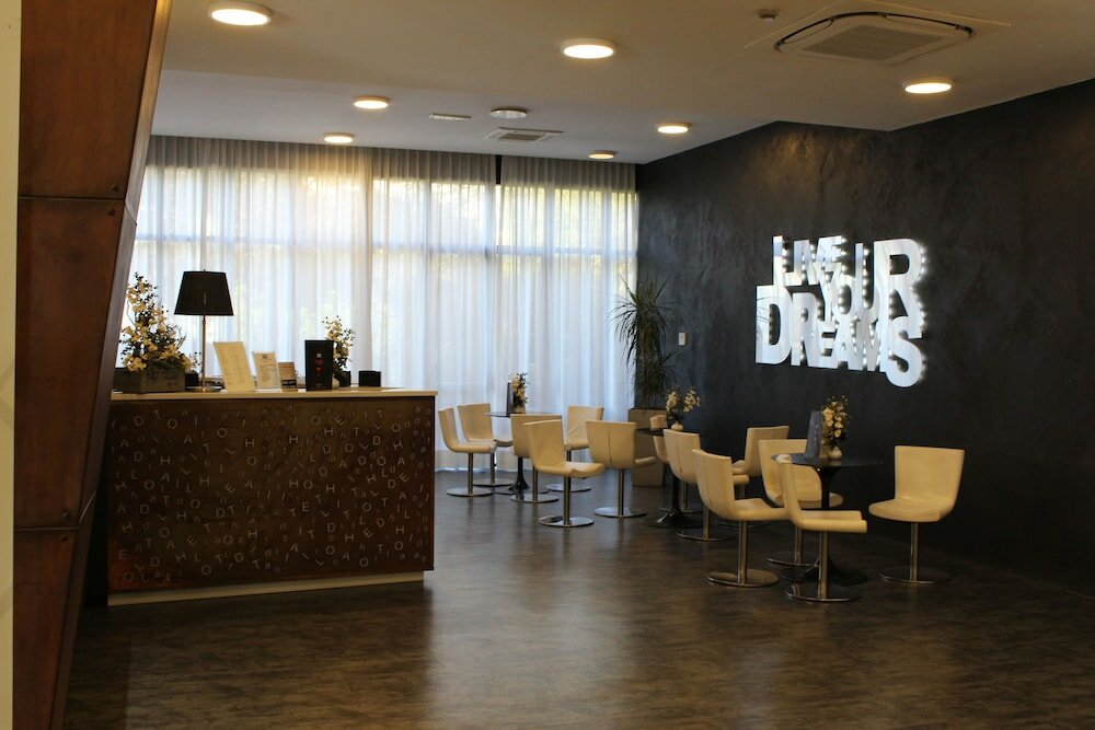 Фото IH Hotels Milano Lorenteggio