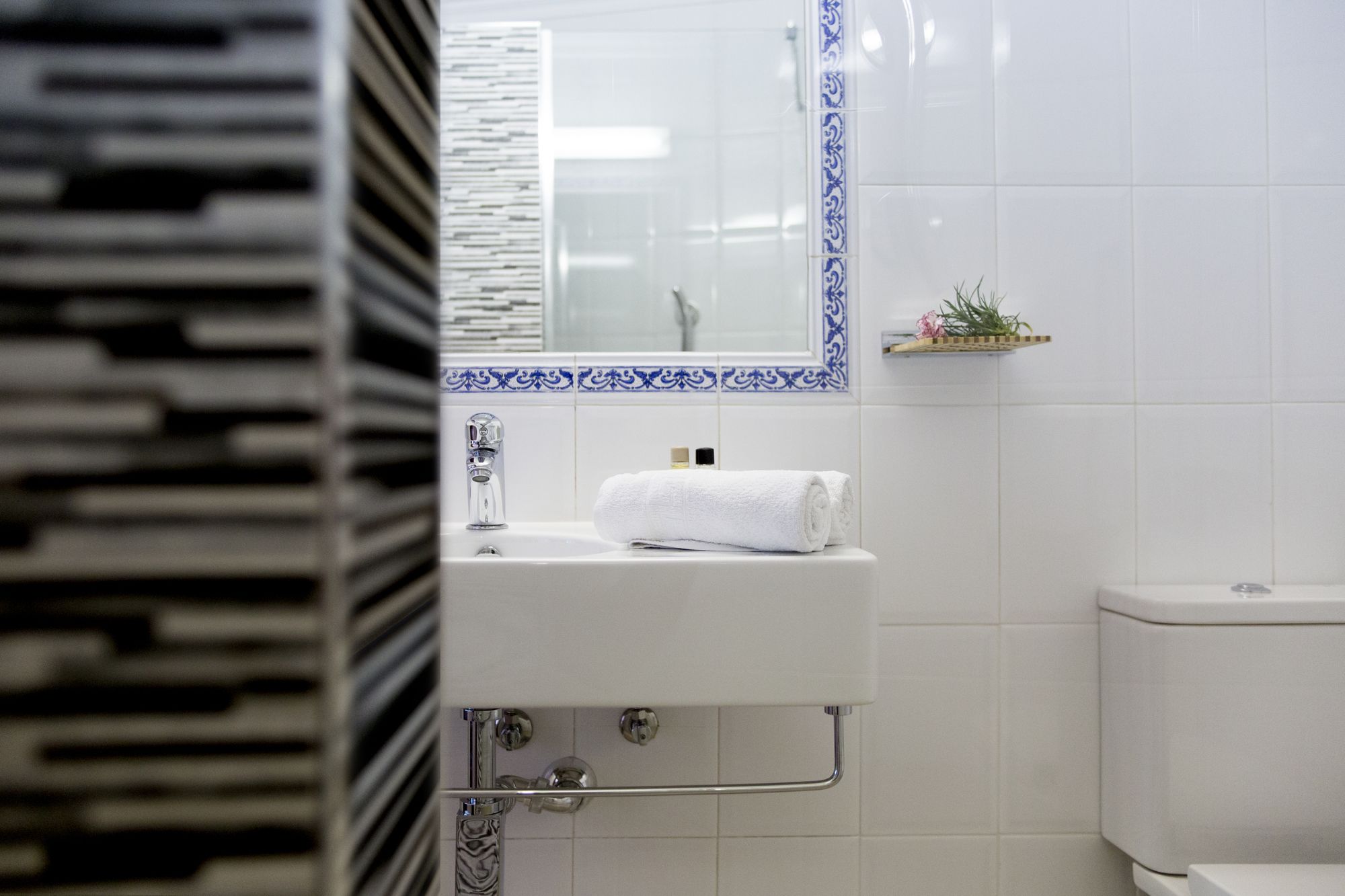 Фото Hostal Alhambra