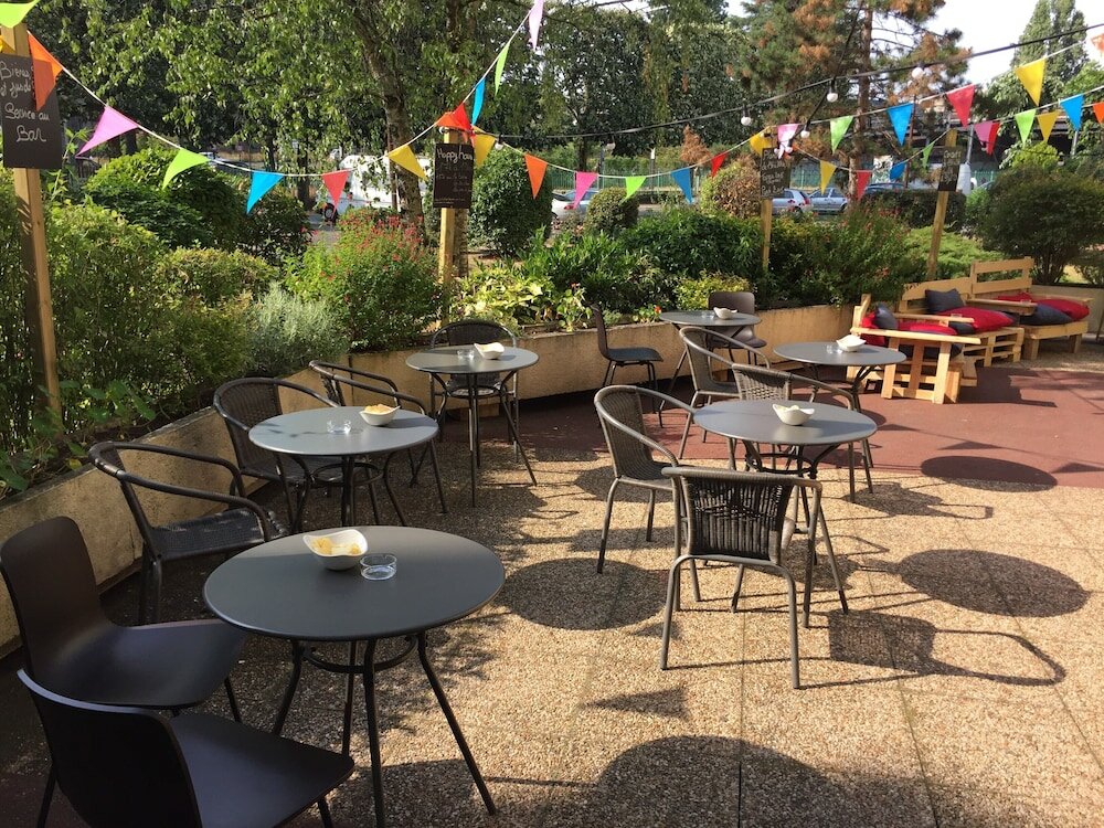 Фото Ibis Nantes Centre Gare Sud 