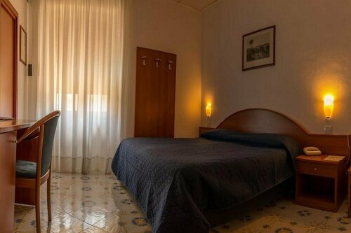 Гостиница Hotel La Meridiana в Сорренто