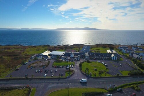 Гостиница Connemara Coast Hotel в Ирландии