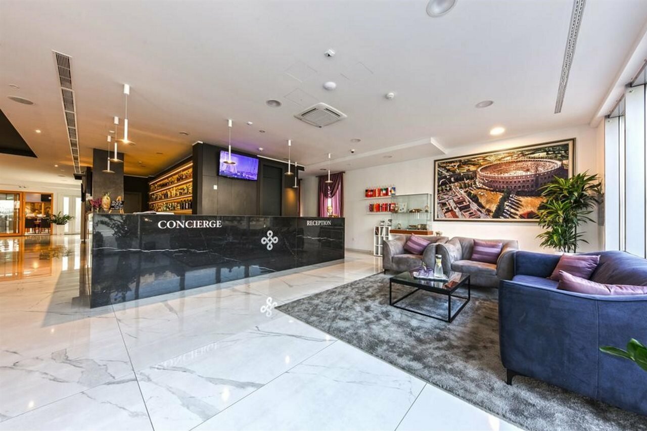 Фото Hotel Salona Palace