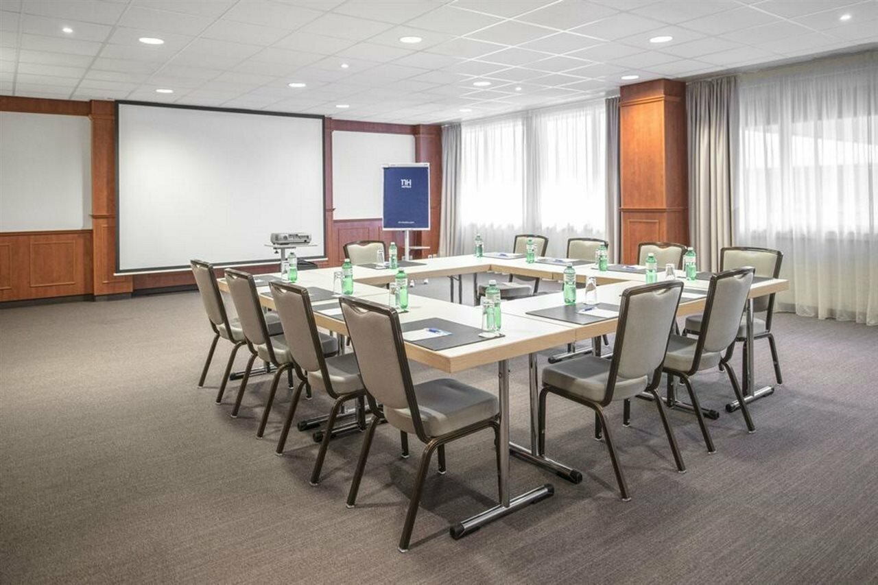 Фото Nh Fribourg Hotel