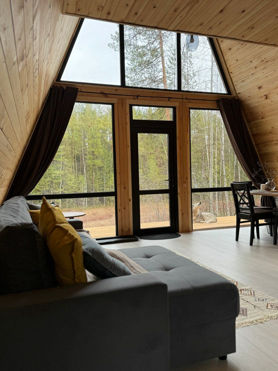 Фото Атмосфера