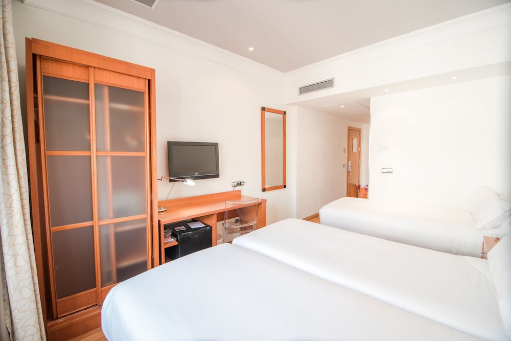 Фото Petit Palace Cliper Gran Vía