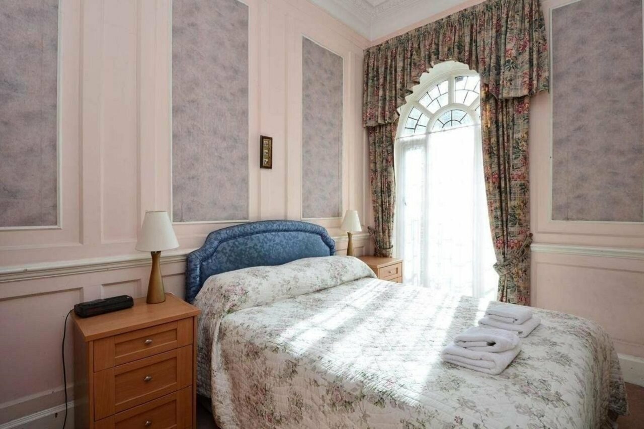 Фото London Aparthotel