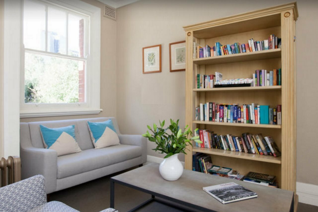 Фото The Russell Boutique Hotel