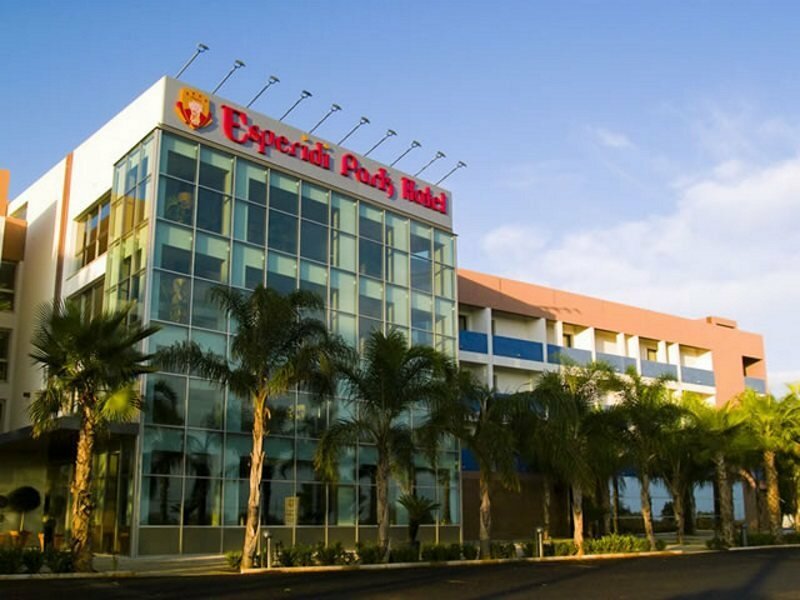 Фото отеля 1