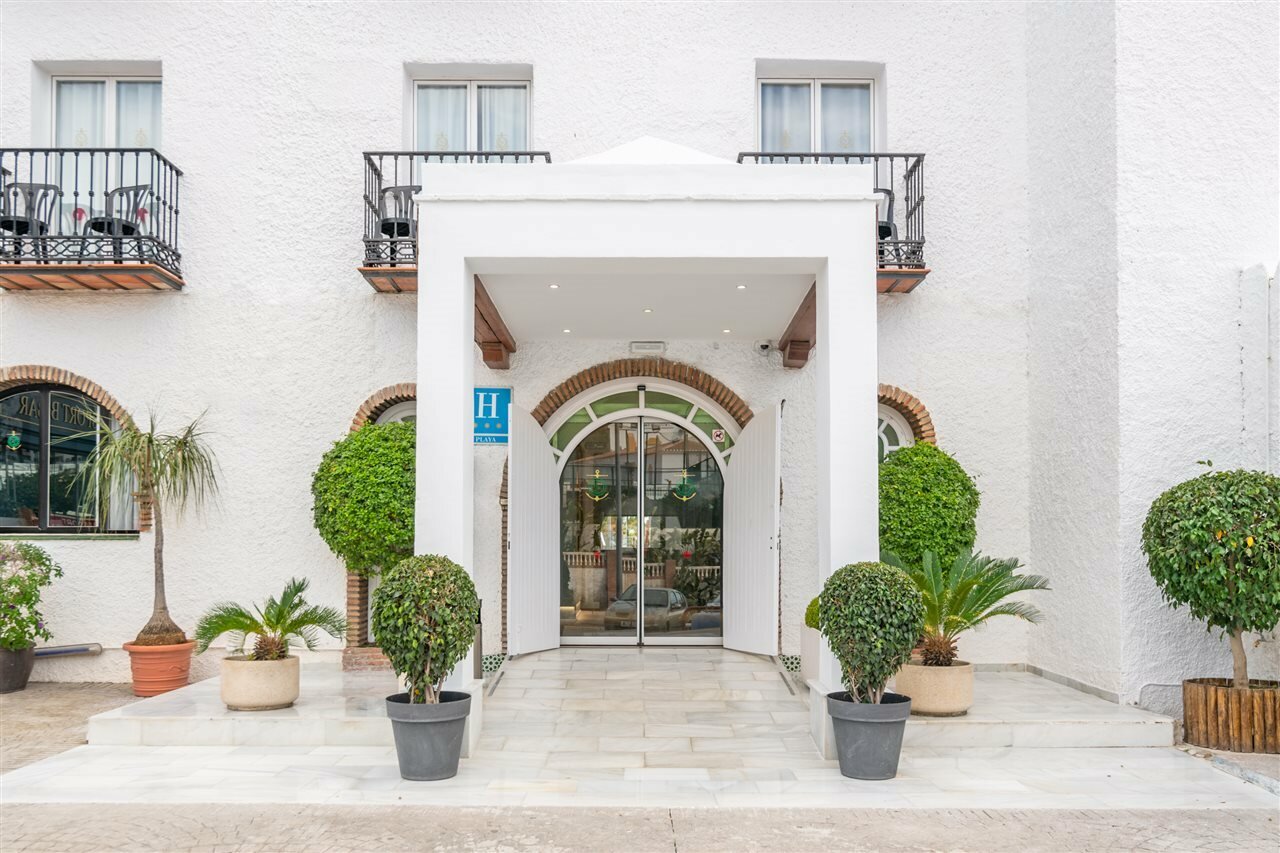 Фото Nerja Club by Dorobe Hotels