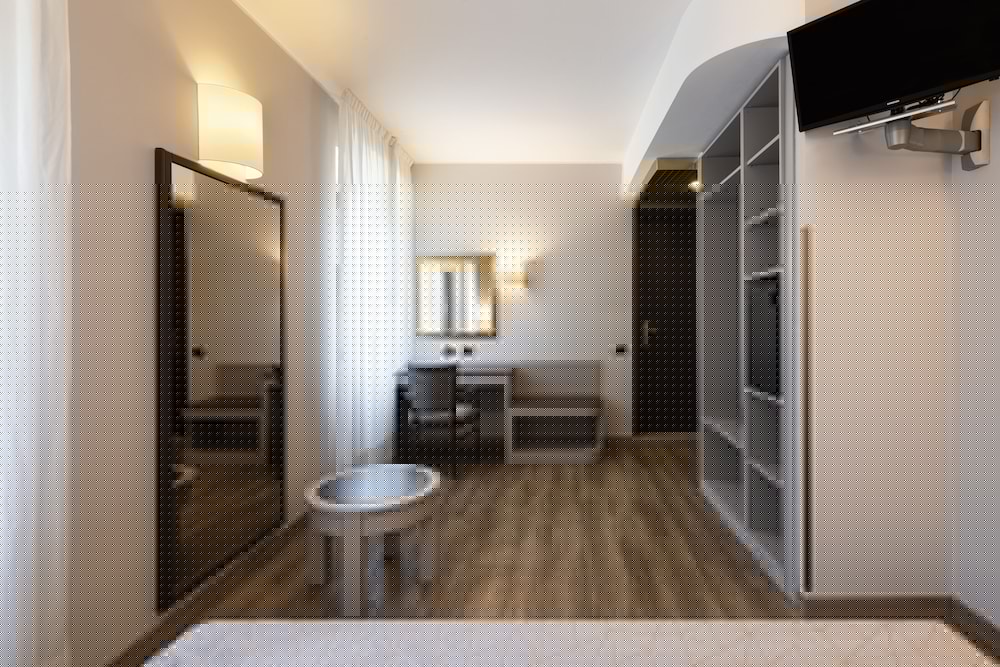 Фото Mokinba Hotels Baviera