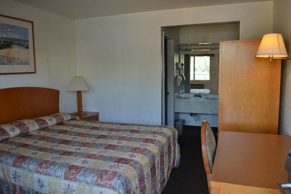 Фото Vagabond Inn Fresno