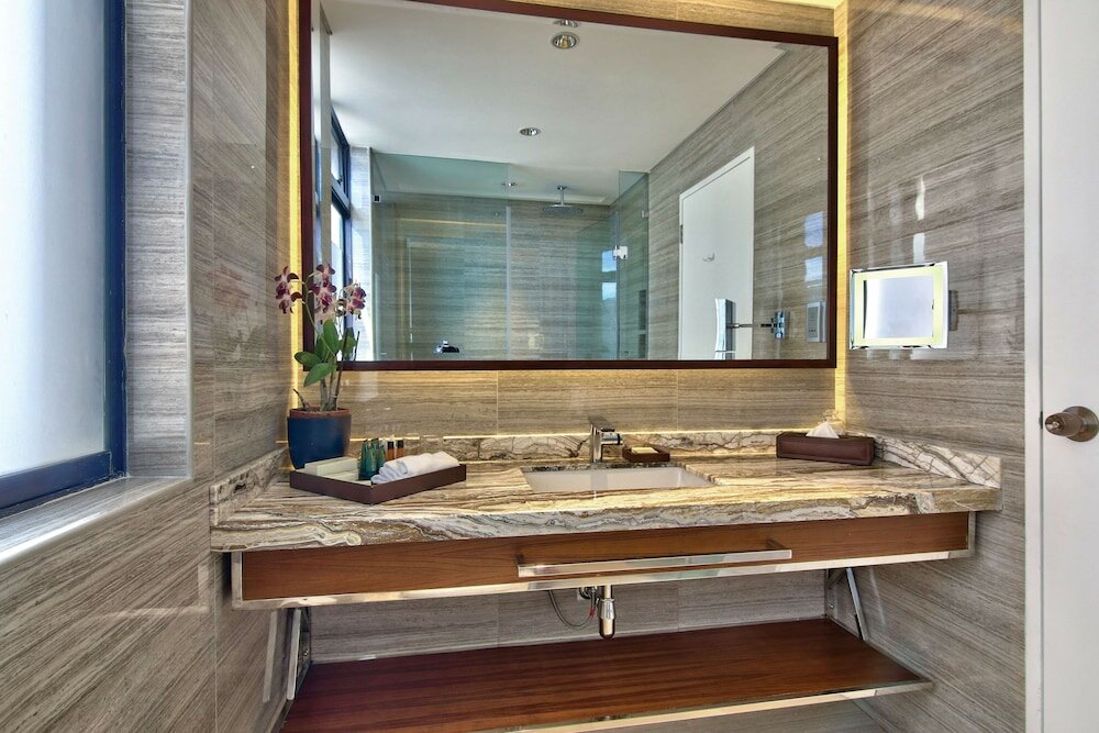 Фото Отель Hilton Colombo Residence