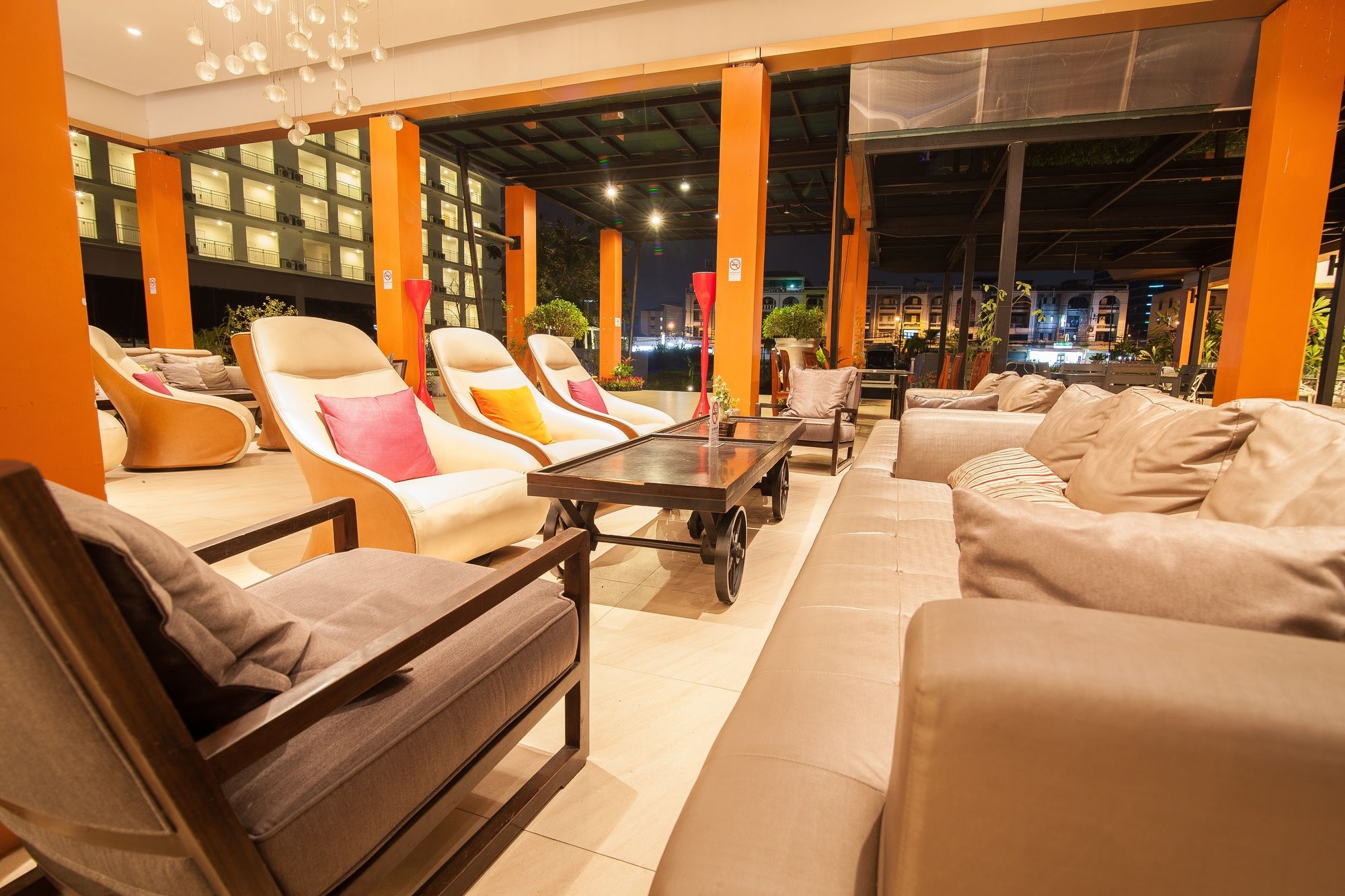 Фото Woraburi Pattaya Resort & SPA