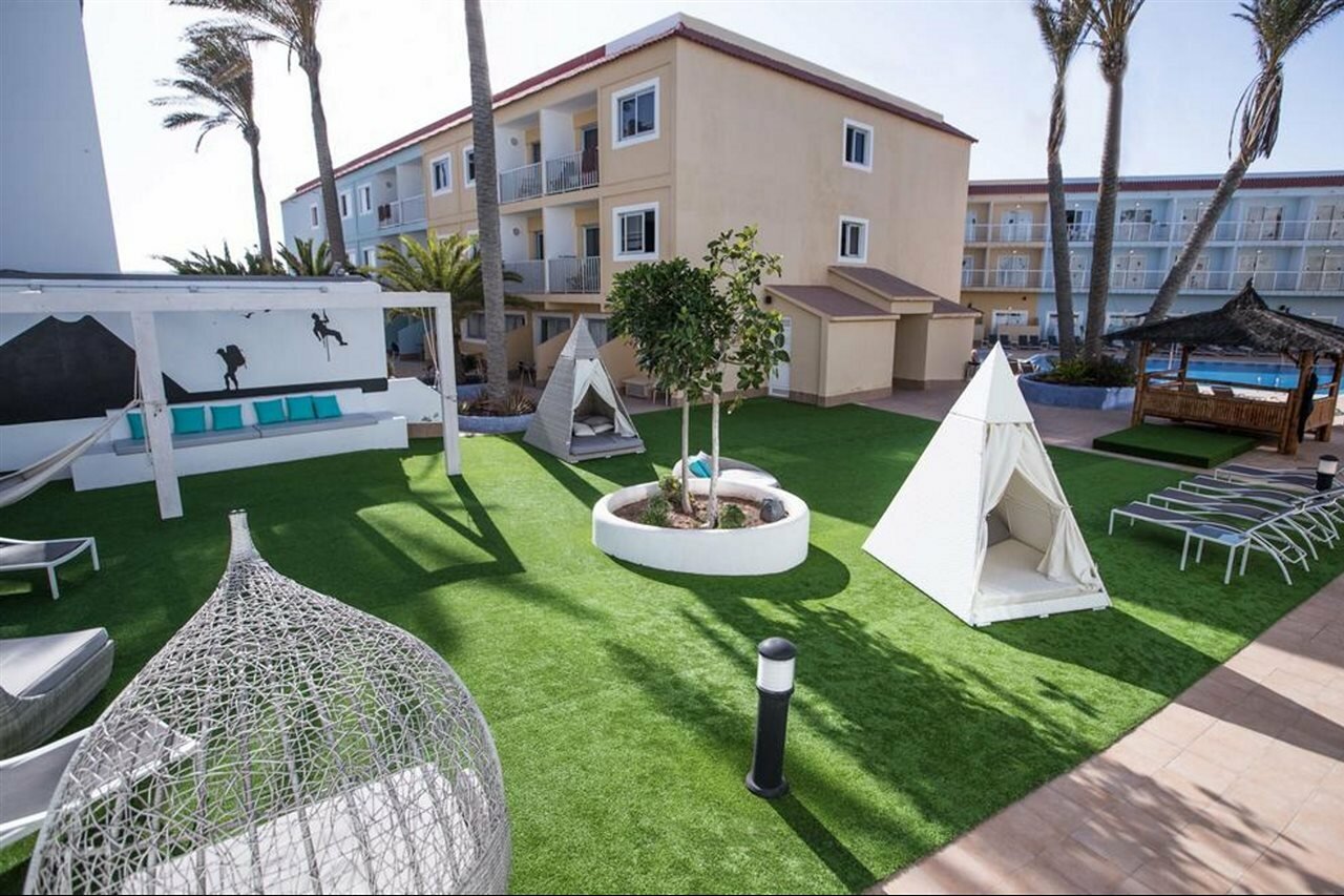 Фото Corralejo Surfing Colors Hotel&Apartments