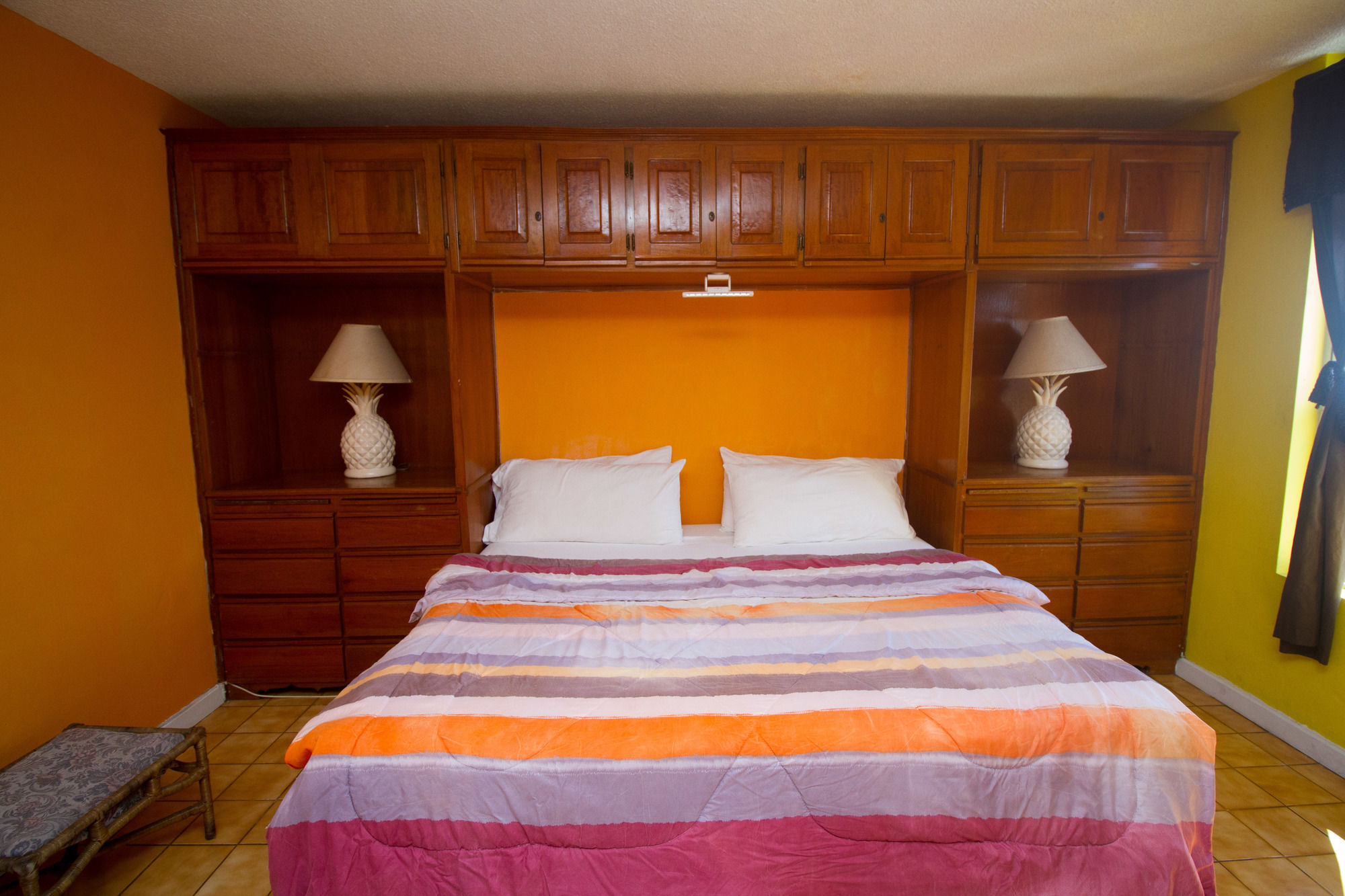 Фото Montego Bay Club Resort