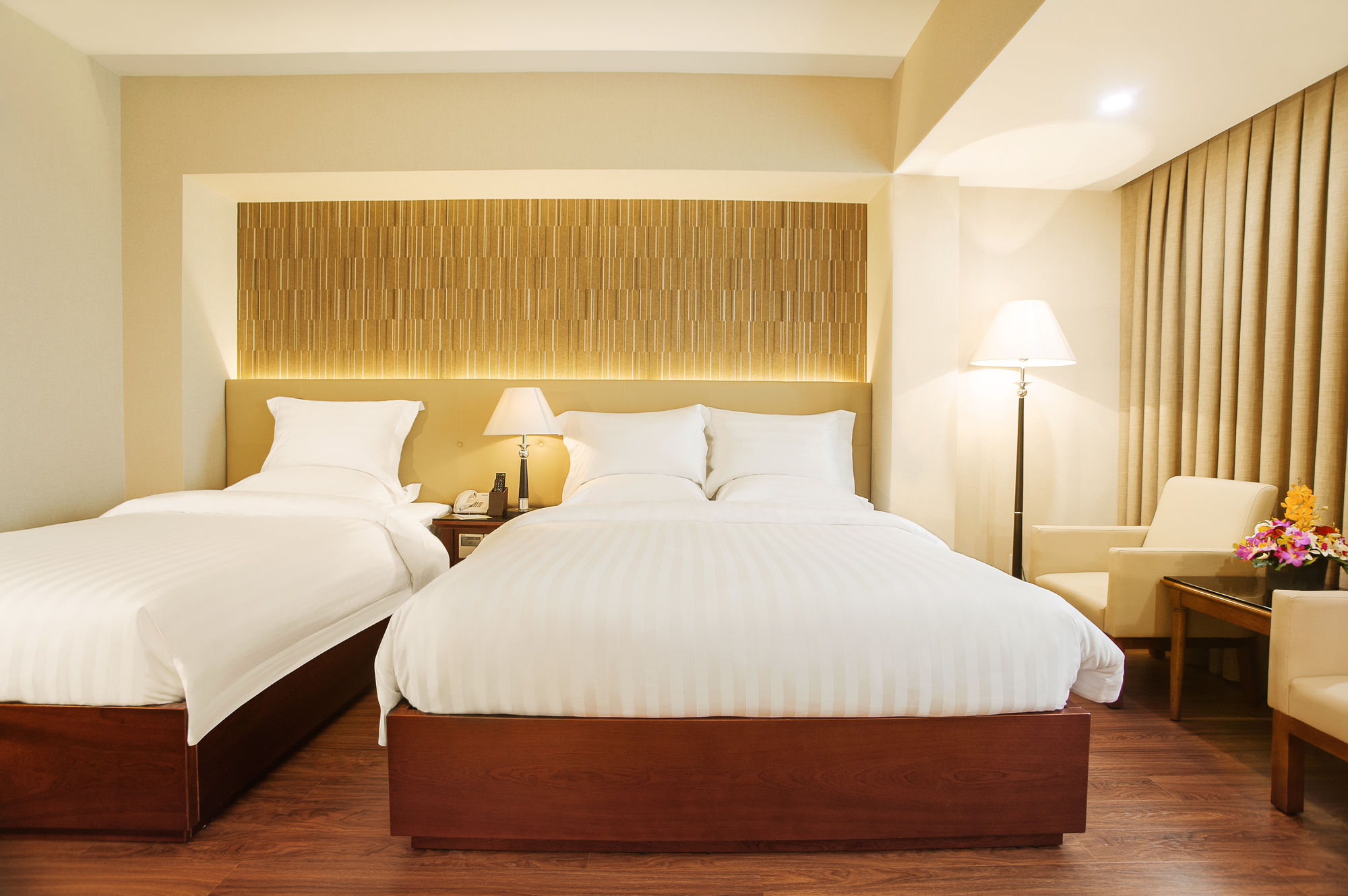 Фото Nhat Ha 1 Hotel