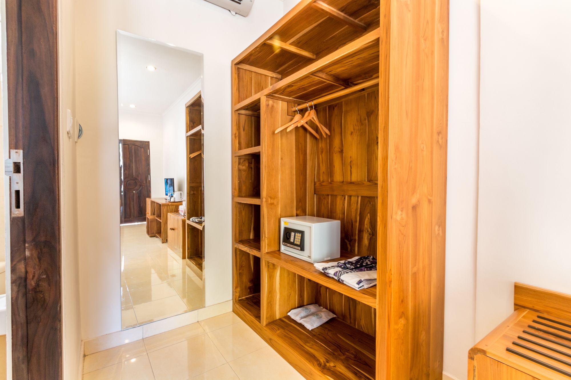 Фото Om Ham Retreat & Resort