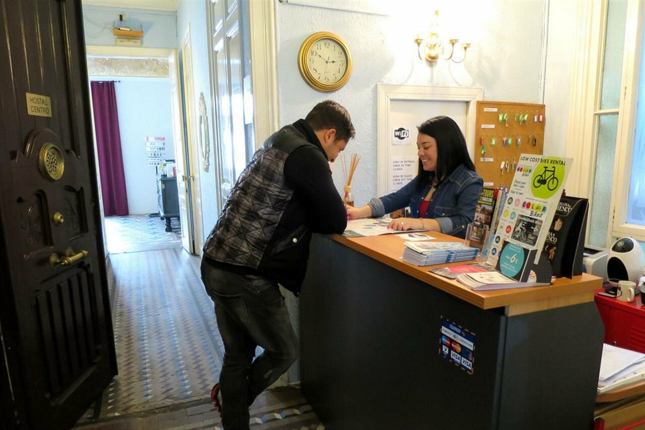 Фото Hostal Balmes Centro