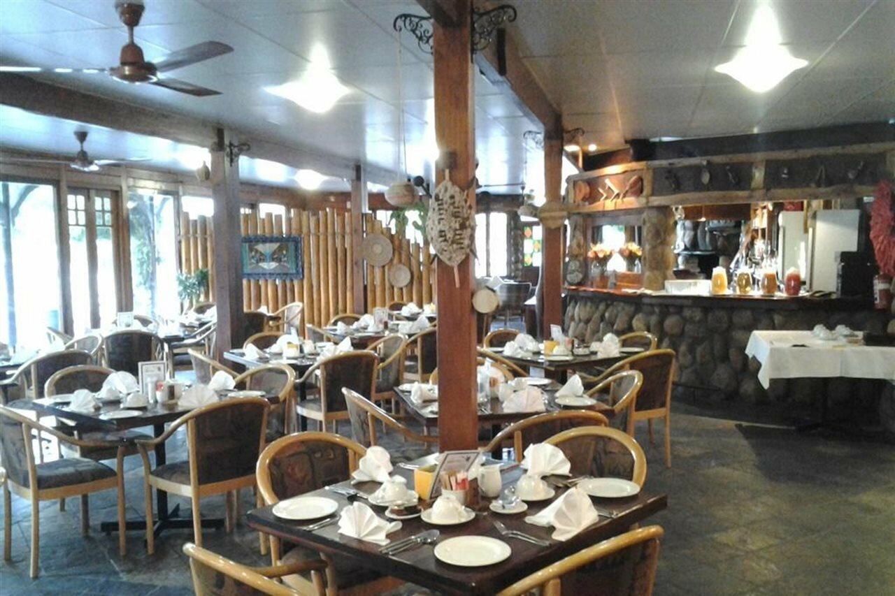 Фото Knysna Log-Inn Hotel