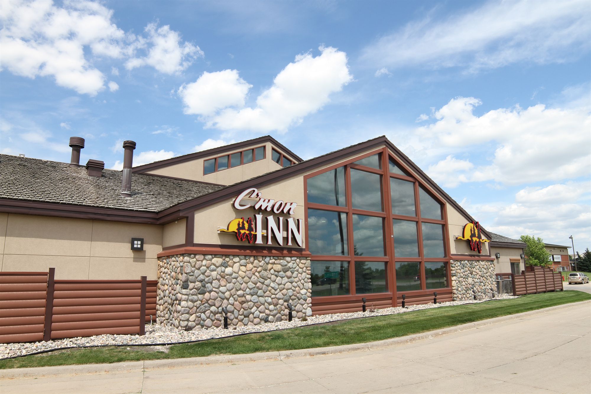 Фото C'mon Inn Fargo