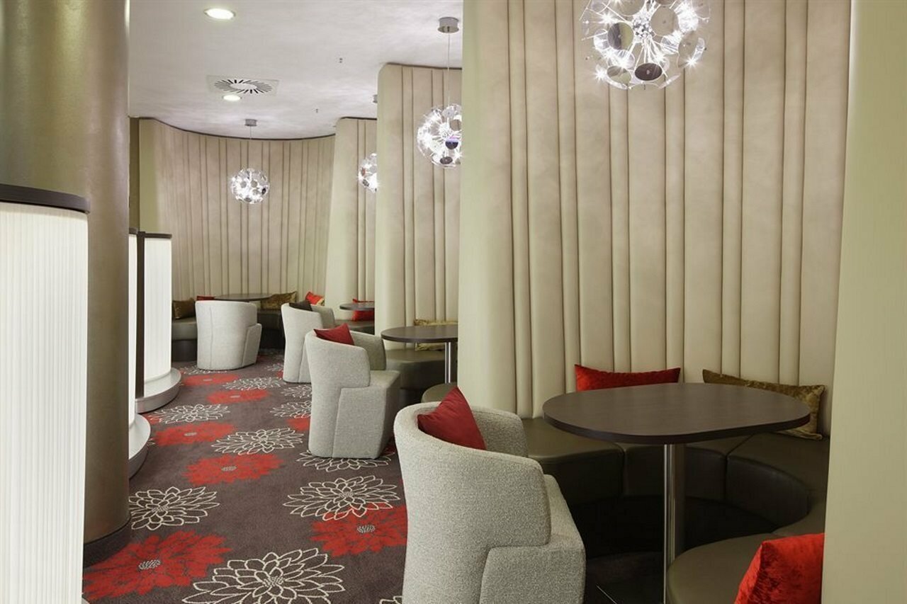 Фото Courtyard by Marriott Hannover Maschsee