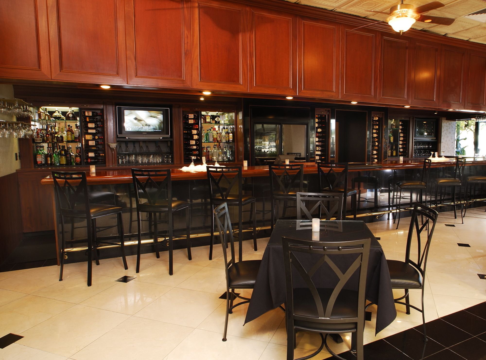 Фото Wyndham Riverfront Little Rock