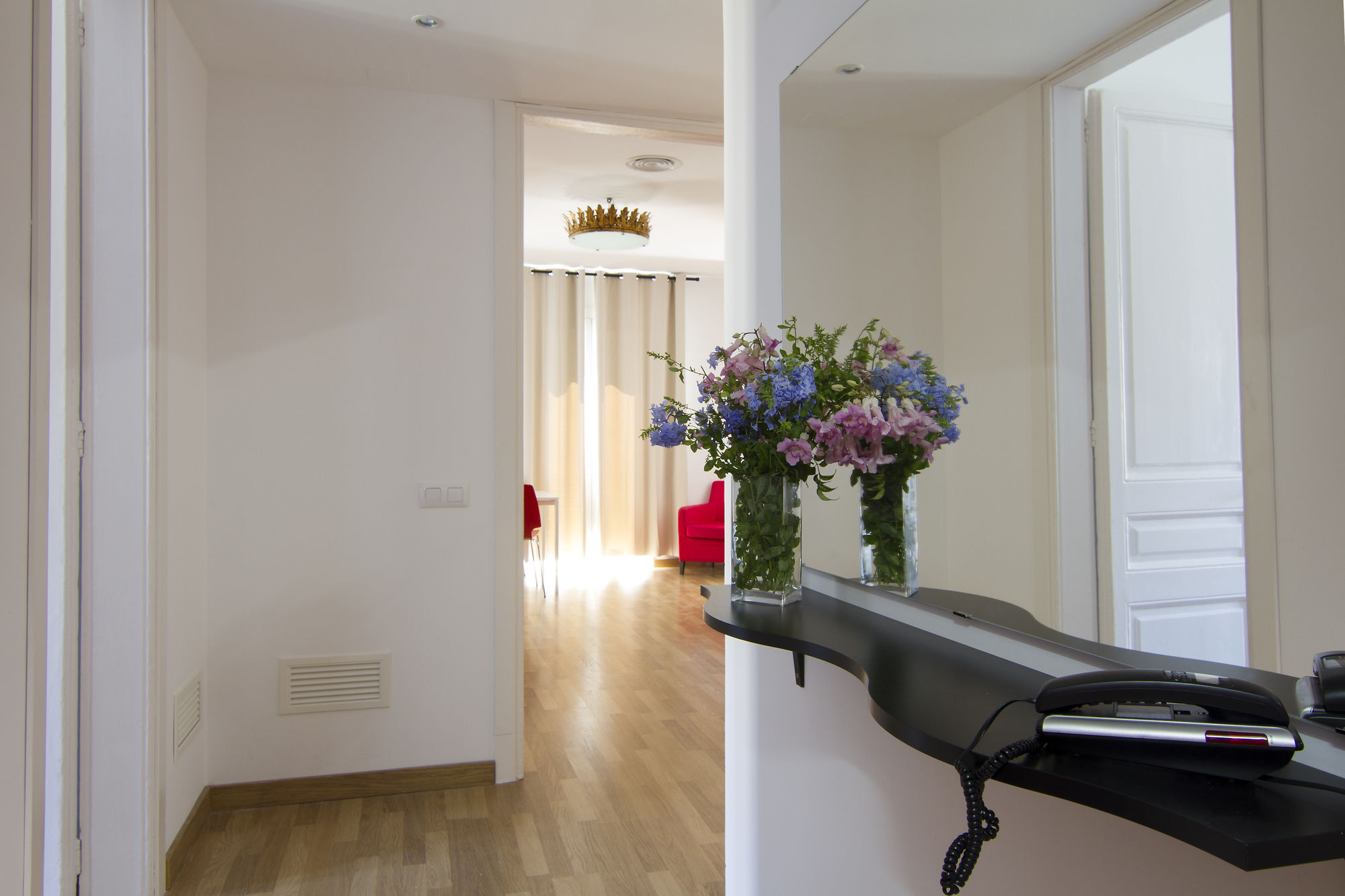 Фото Stay Together Barcelona Apartments