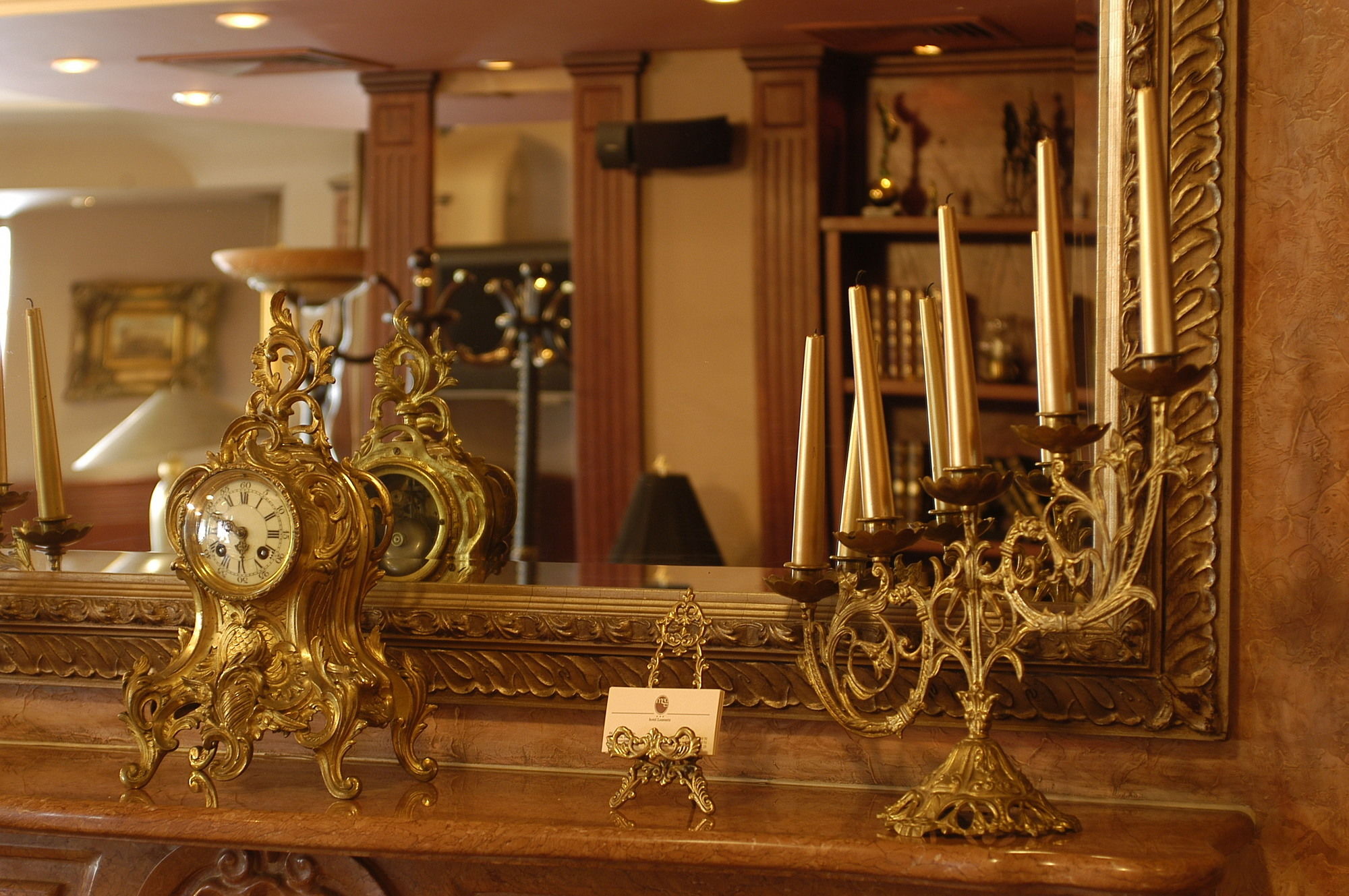 Фото Meg Lozenetz Hotel