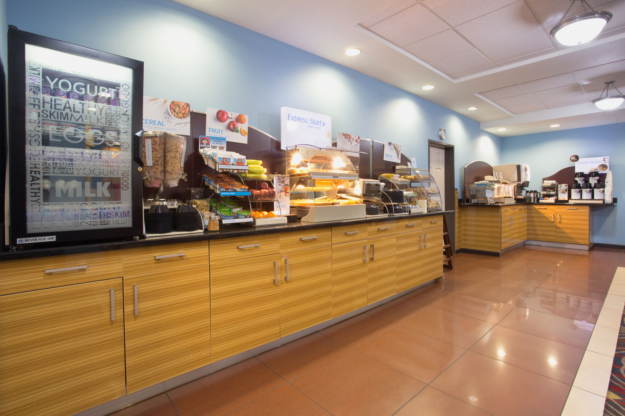 Фото Holiday Inn Express Hotel & Suites Denver North - Thornton, an Ihg Hotel