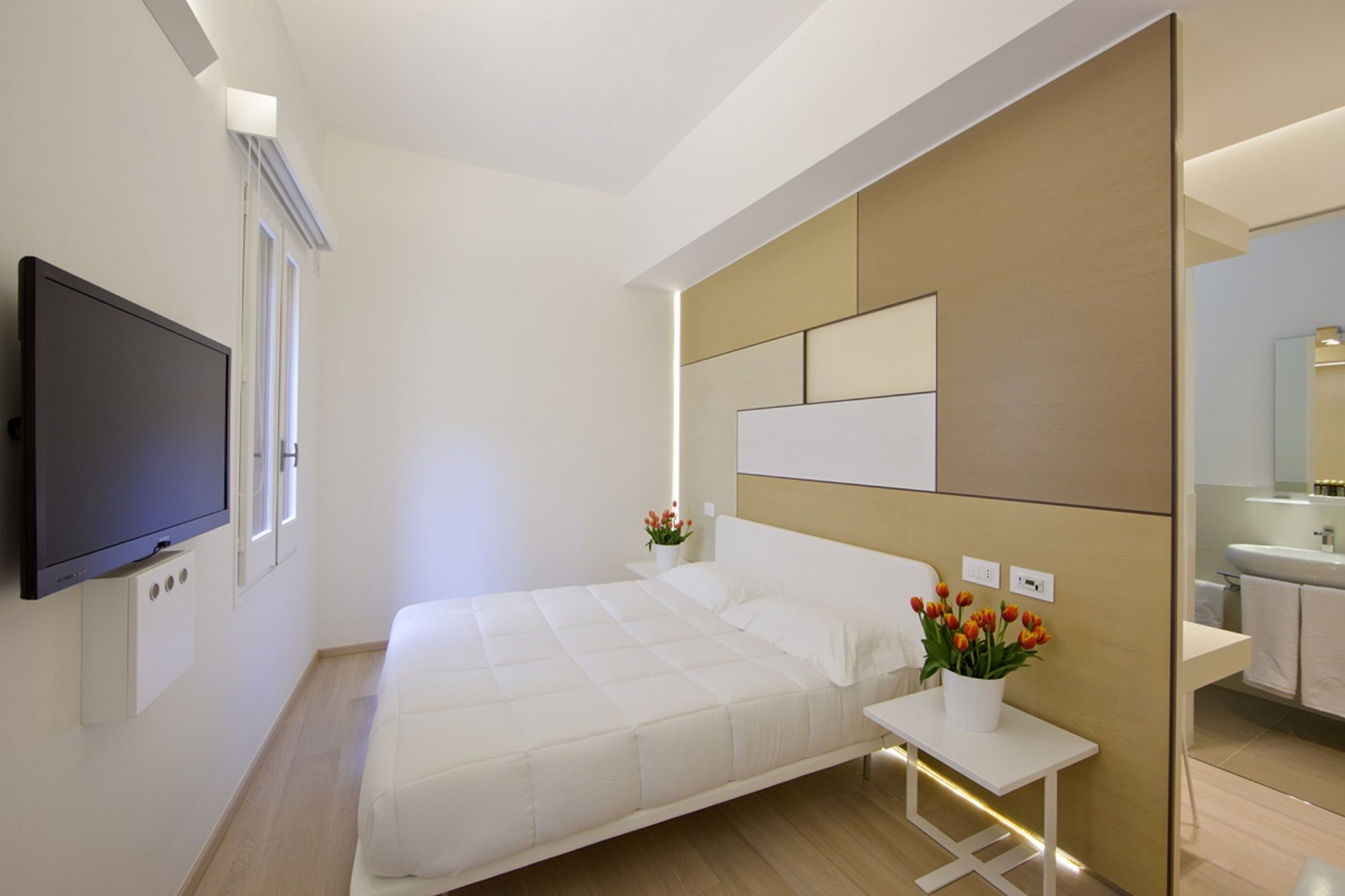 Фото Santacroce Luxury Rooms