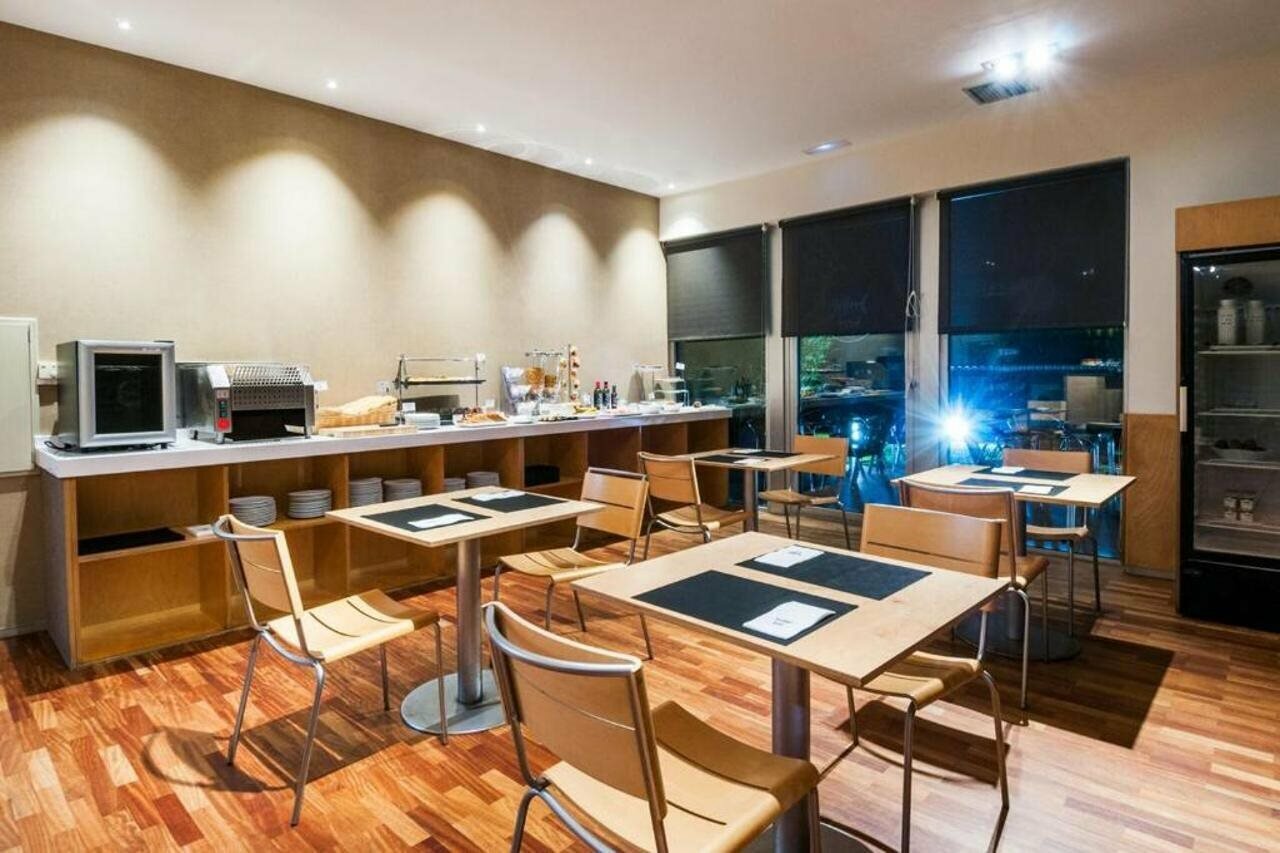 Фото Kyriad Direct Eth Irun