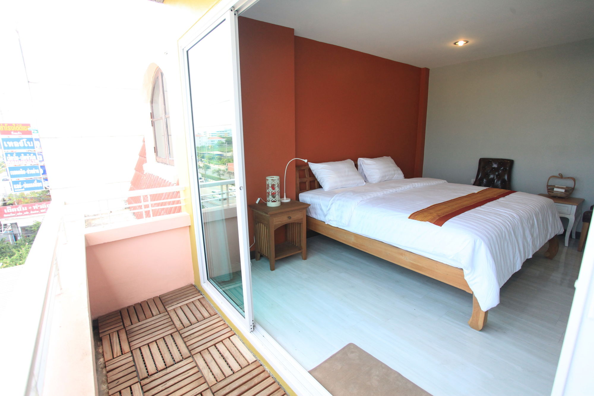 Фото Phaphoom Boutique